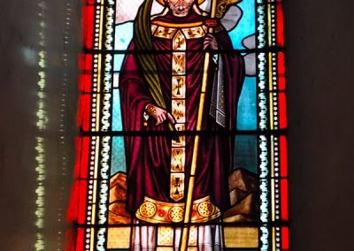vitrail eglise, saint-vallier-de-thiey, notre-dame-des-sources, patrimoine, histoire, saint-vallier, tourisme, eglise, vitrail eglise, pastorale et patrimoine, graphiste grasse, publicite 06, communication, alpes-maritimes