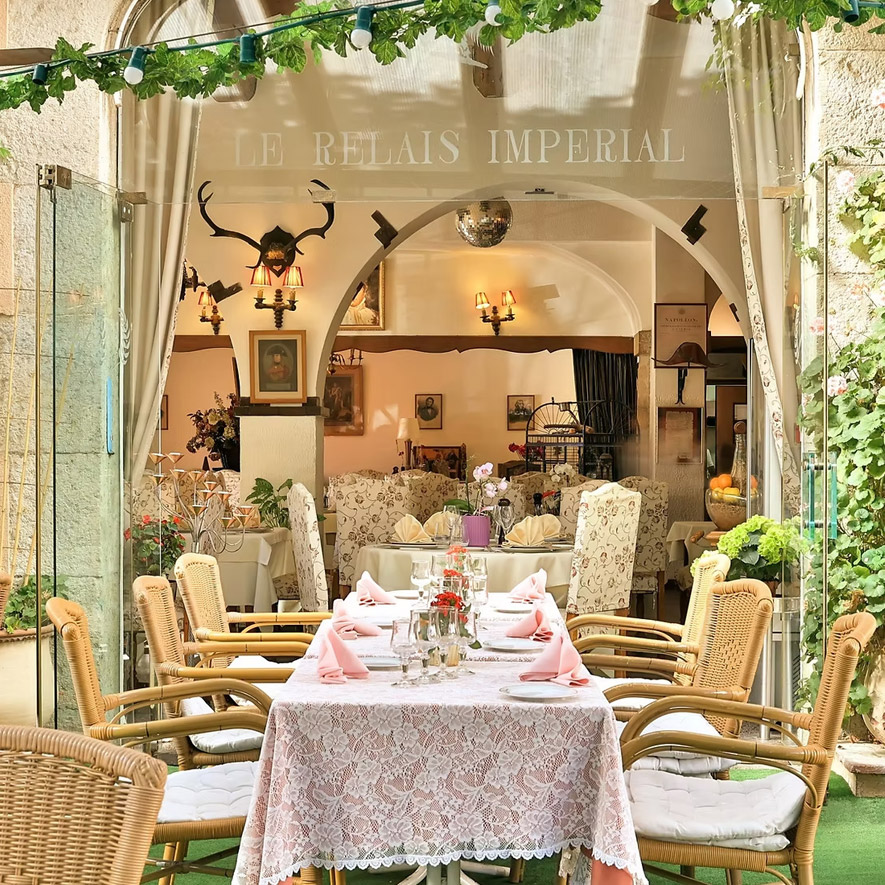 Relais-imperial-restaurant-saint-vallier-de-thiey-provence-village-tourisme-repas-manger Relais-imperial-restaurant-saint-vallier-de-thiey-provence-village-tourisme-repas-manger