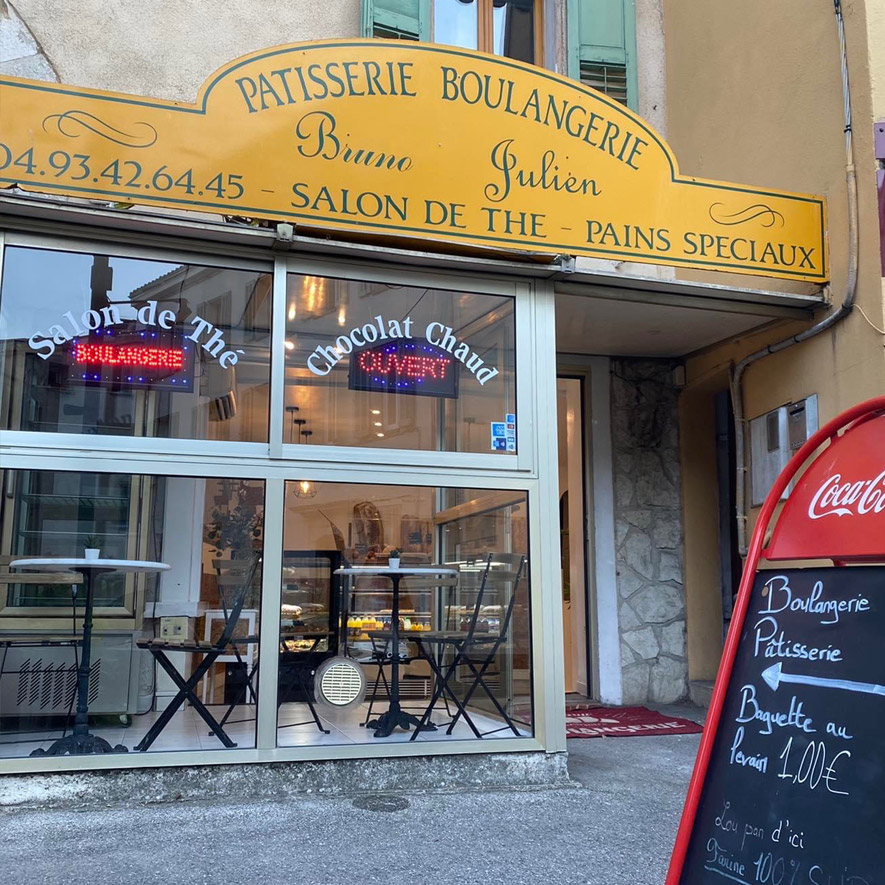 boulangerie-patisserie-Bruno-Julien-restaurant-brasserie-snack-saint-vallier-de-thiey-provence-village-tourisme-manger-repas boulangerie-patisserie-Bruno-Julien-restaurant-brasserie-snack-saint-vallier-de-thiey-provence-village-tourisme-manger-repas