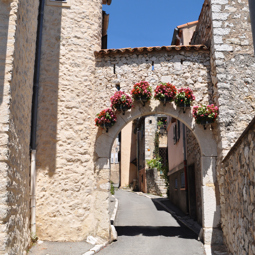 visite tourisme-patrimoine-saint vallier de thiey-provence village-tourisme-provence-histoire visite tourisme-patrimoine-saint vallier de thiey-provence village-tourisme-provence-histoire
