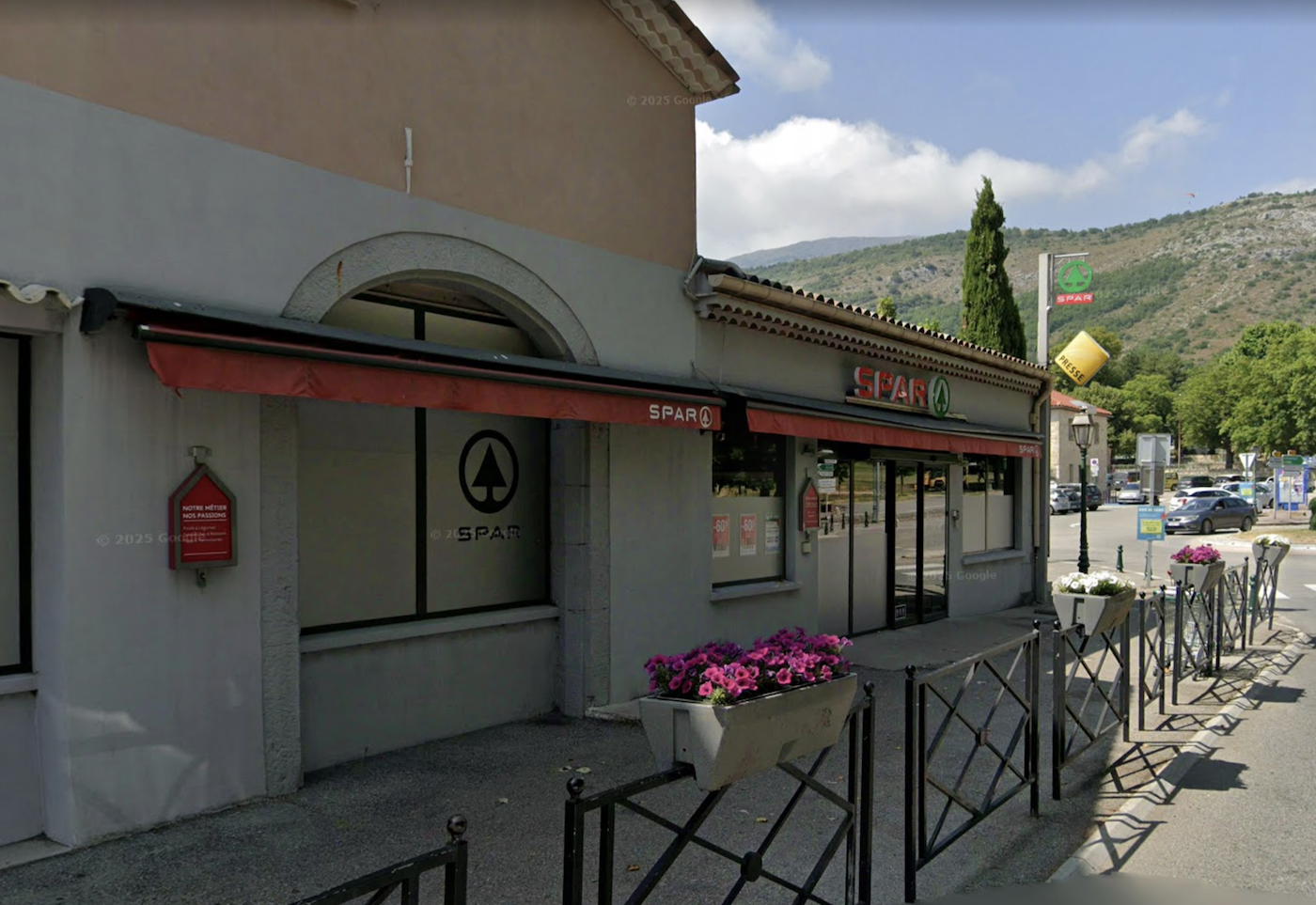 saint-vallier-de-thiey-retirer argent-spar saint-vallier-de-thiey-retirer argent-spar